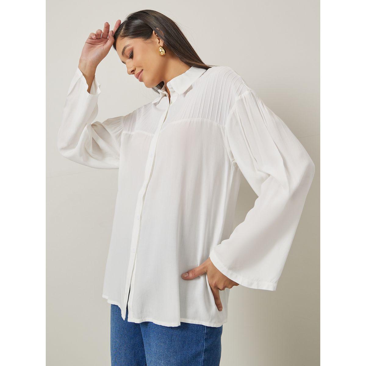 بلوزة بتفاصيل محزوزة وأزرار غلق-women-clothing-shirtsandblouses-shirts-image-3