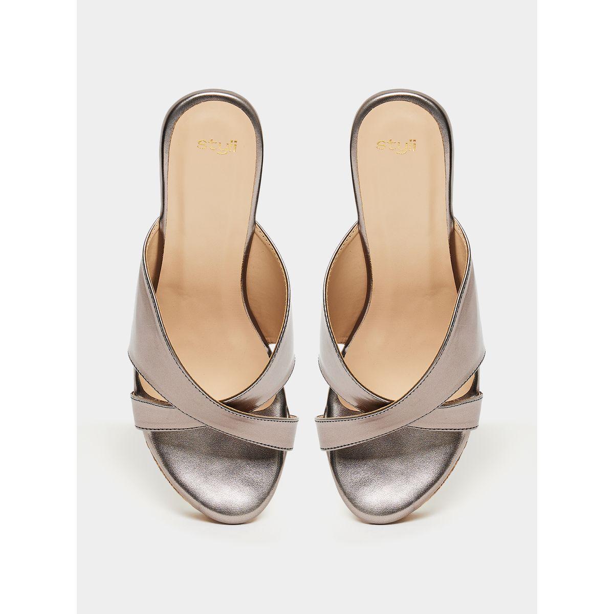 صندل بكعب ويدج وسيور كروس-women-shoes-heels-image-4