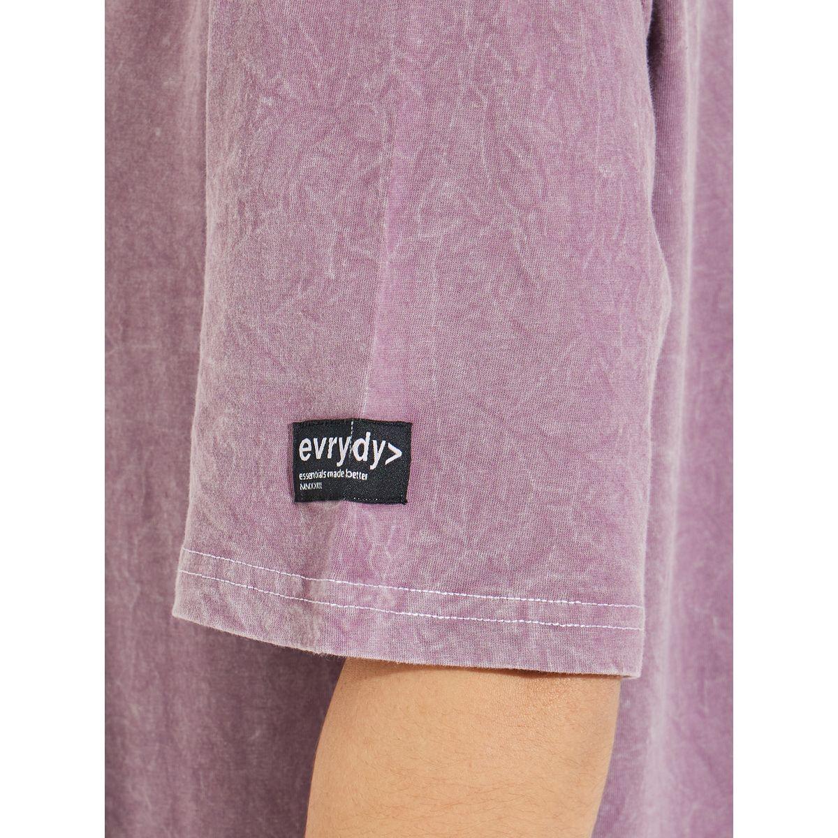 تيشيرت فضفاض مزين بشارة مع أكمام قصيرة-women-clothing-tshirts-image-4