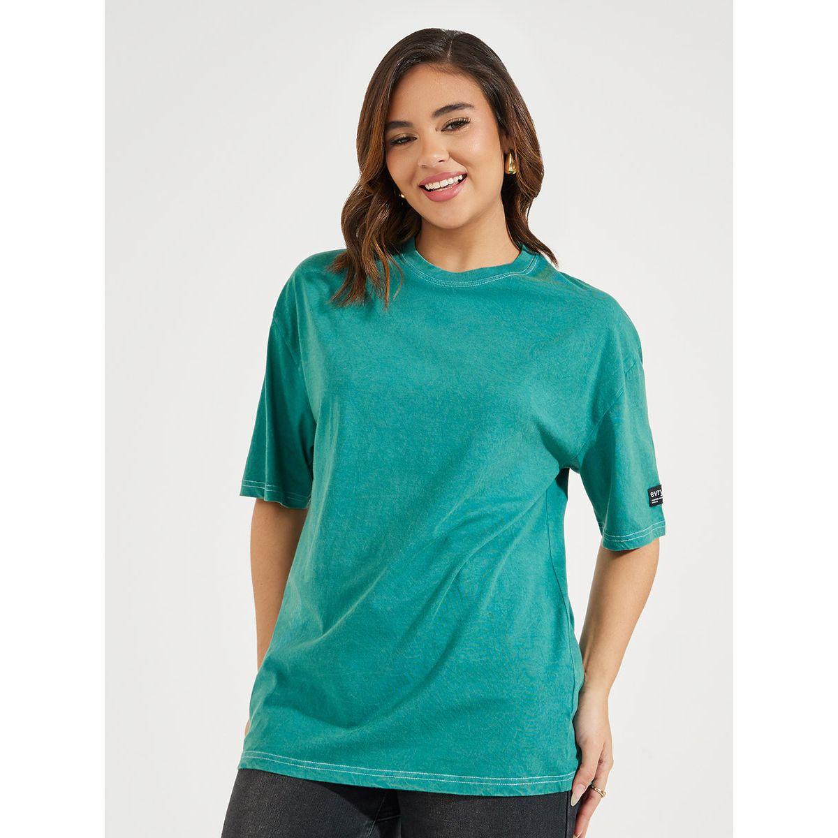 Styli Elevate Oversized Longline Acid Wash T-Shirt with Badge Detail-women-clothing-tshirts-image-3
