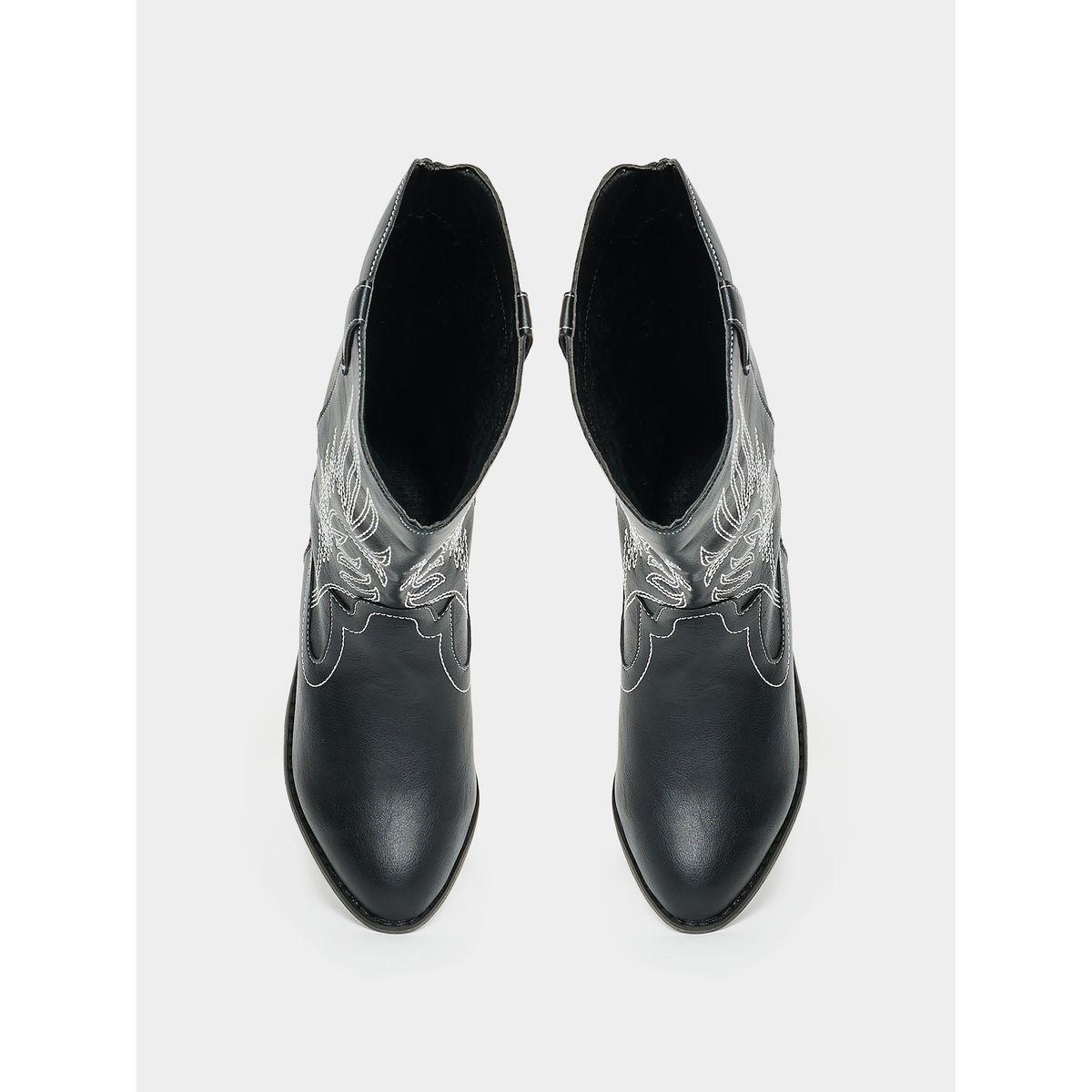 بوت برقبة عالية وتفاصيل مدروزة-women-shoes-boots-image-5