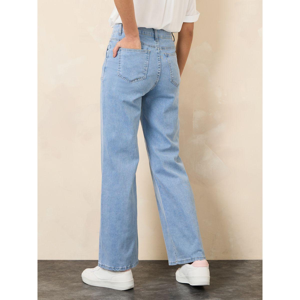جينز بقصة مستقيمة وجيوب-women-clothing-bottoms-jeans-image-4