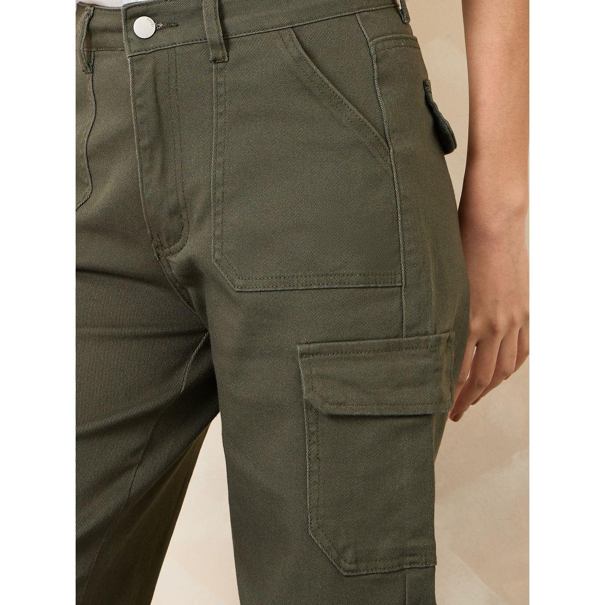 جينز بقصة مستقيمة وجيوب كارجو-women-clothing-bottoms-jeans-image-3