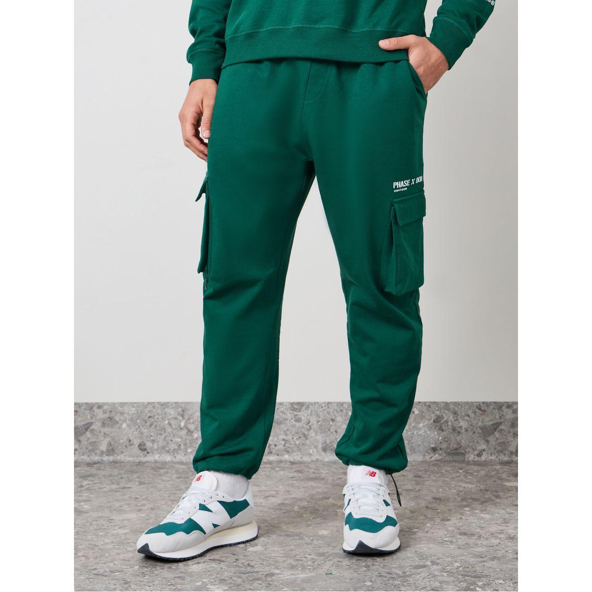 جوغر كارجو مطبع بكتابة-men-clothing-bottoms-joggers-image-2