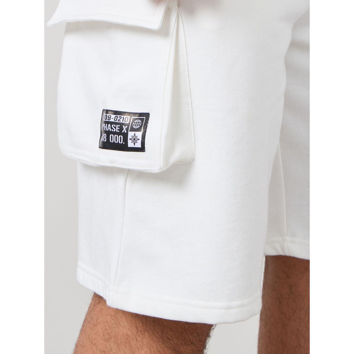 Styli Limited Oversized Cargo Pocket Fleece Shorts-men-clothing-bottoms-shorts-image-3