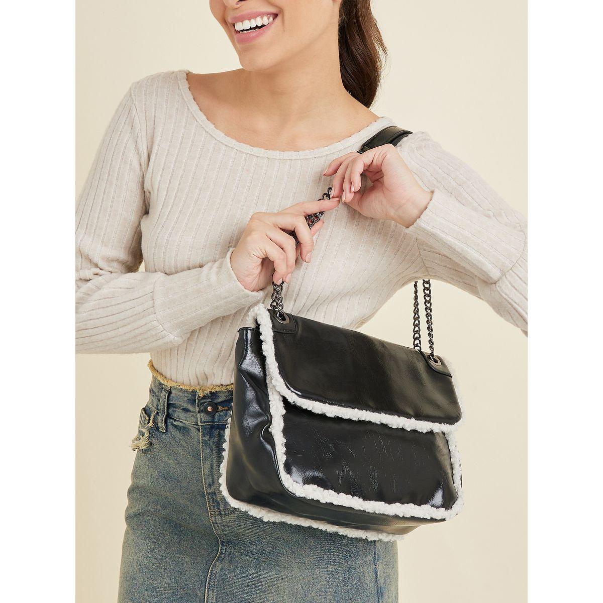 شنطة بتداخلات فرو صناعي-women-bagsandwallets-handbags-image-3