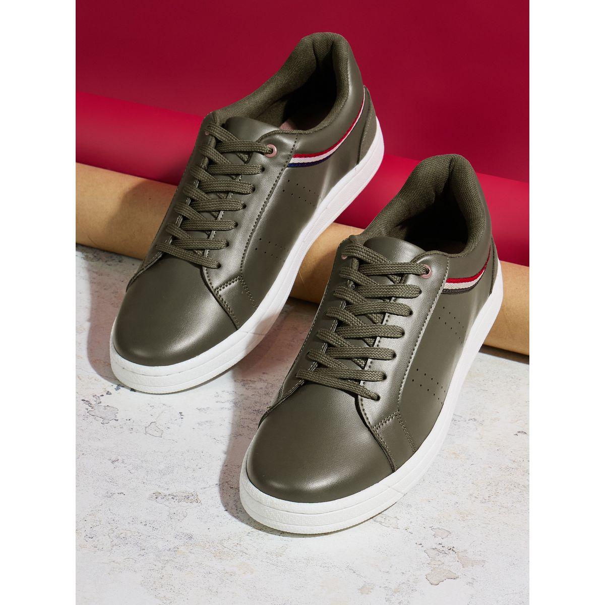 Styli Collar Stripe Lace Up Sneakers-men-shoes-sneakers-image-7