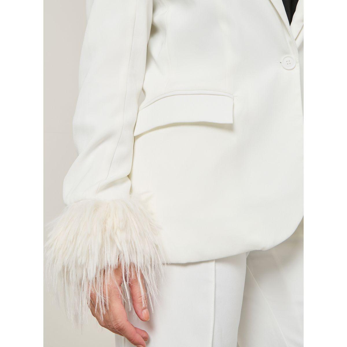 Styli Regular Fit Longline Faux Fur Trim Blazer-women-clothing-coatsandjackets-blazers-image-4