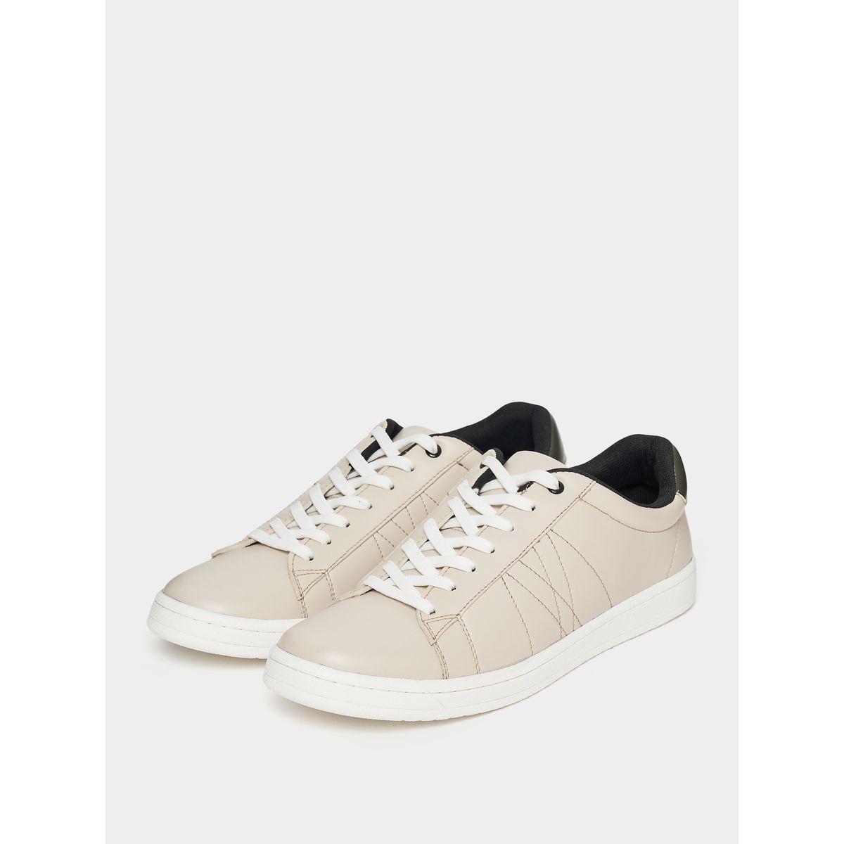 حذاء سنيكرز بتفاصيل مدروزة-men-shoes-sneakers-image-2