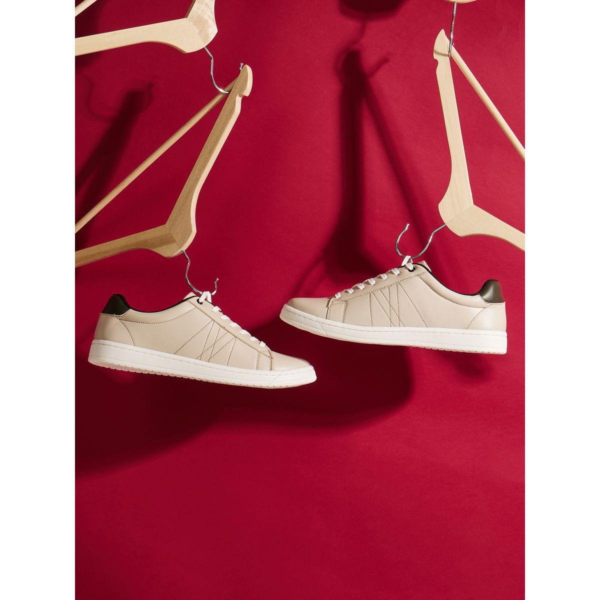 حذاء سنيكرز بتفاصيل مدروزة-men-shoes-sneakers-image-7
