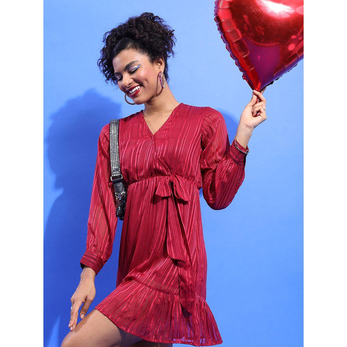 فستان قصير ساتان بنمط لف طوكيو توكيز × ستايلي-women-clothing-dresses-image-1