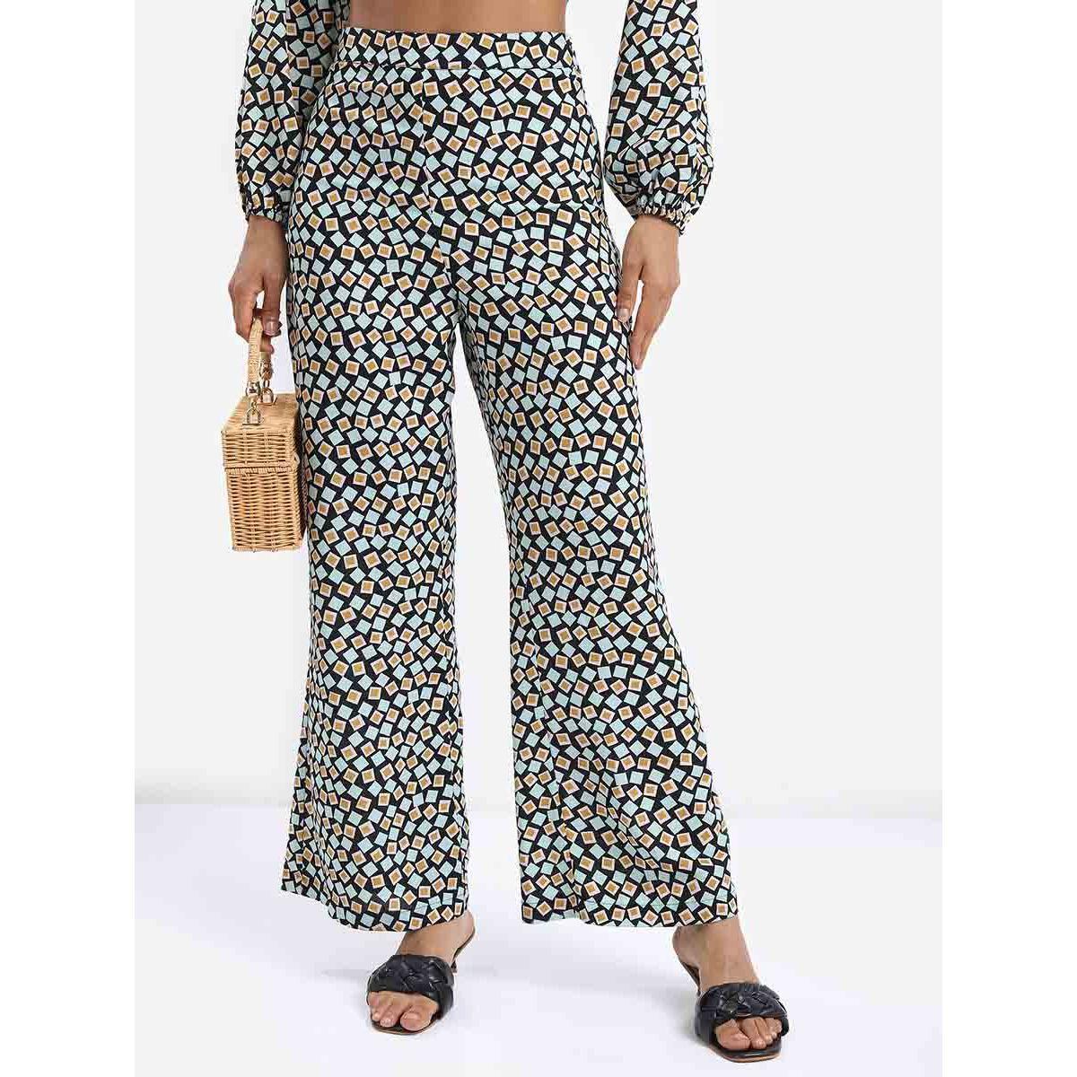 Tokyo Talkies X Styli All Over Print Crop Top & Trouser Co-Ord Set-women-clothing-coordsets-image-7