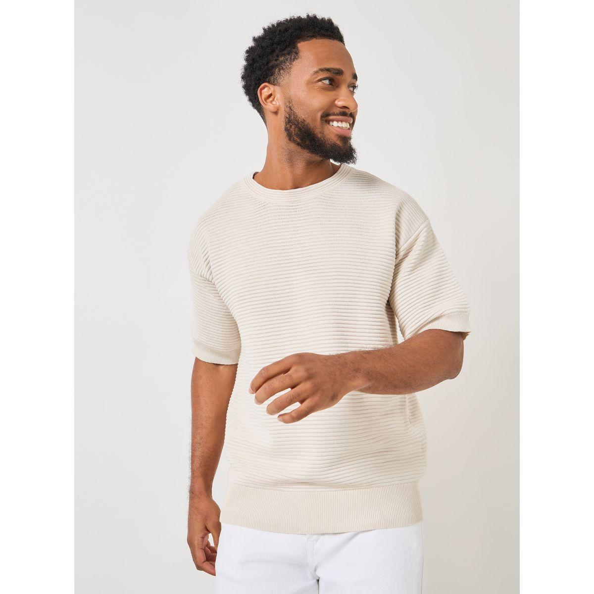 Styli Oversized Striped Texture Knit Crew Neck T-Shirt-men-clothing-tshirtsandpolos-tshirts-image-1