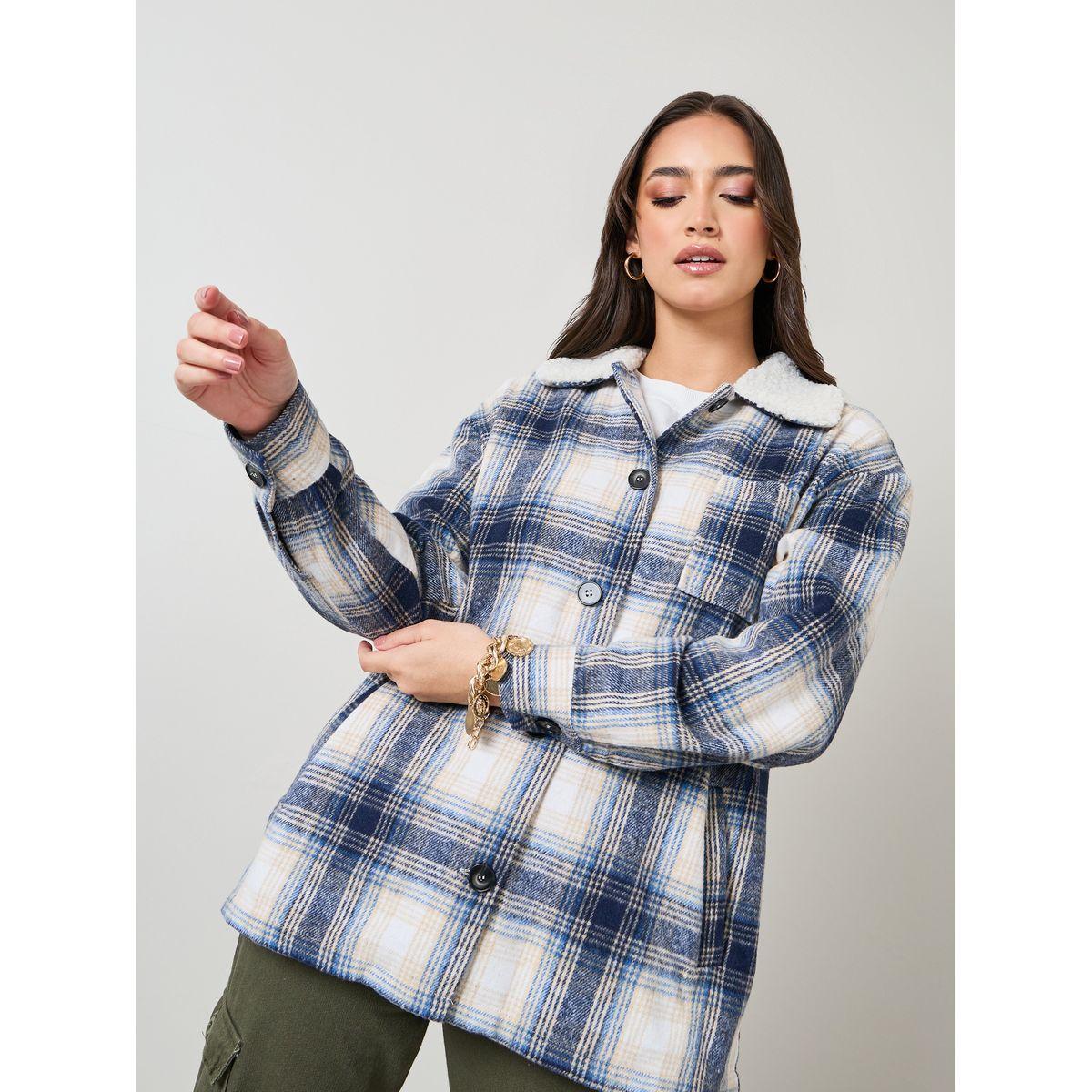 شاكيت واسع مع ياقة بفرو صناعي-women-winterwear-coatsandjackets-jackets-image-4