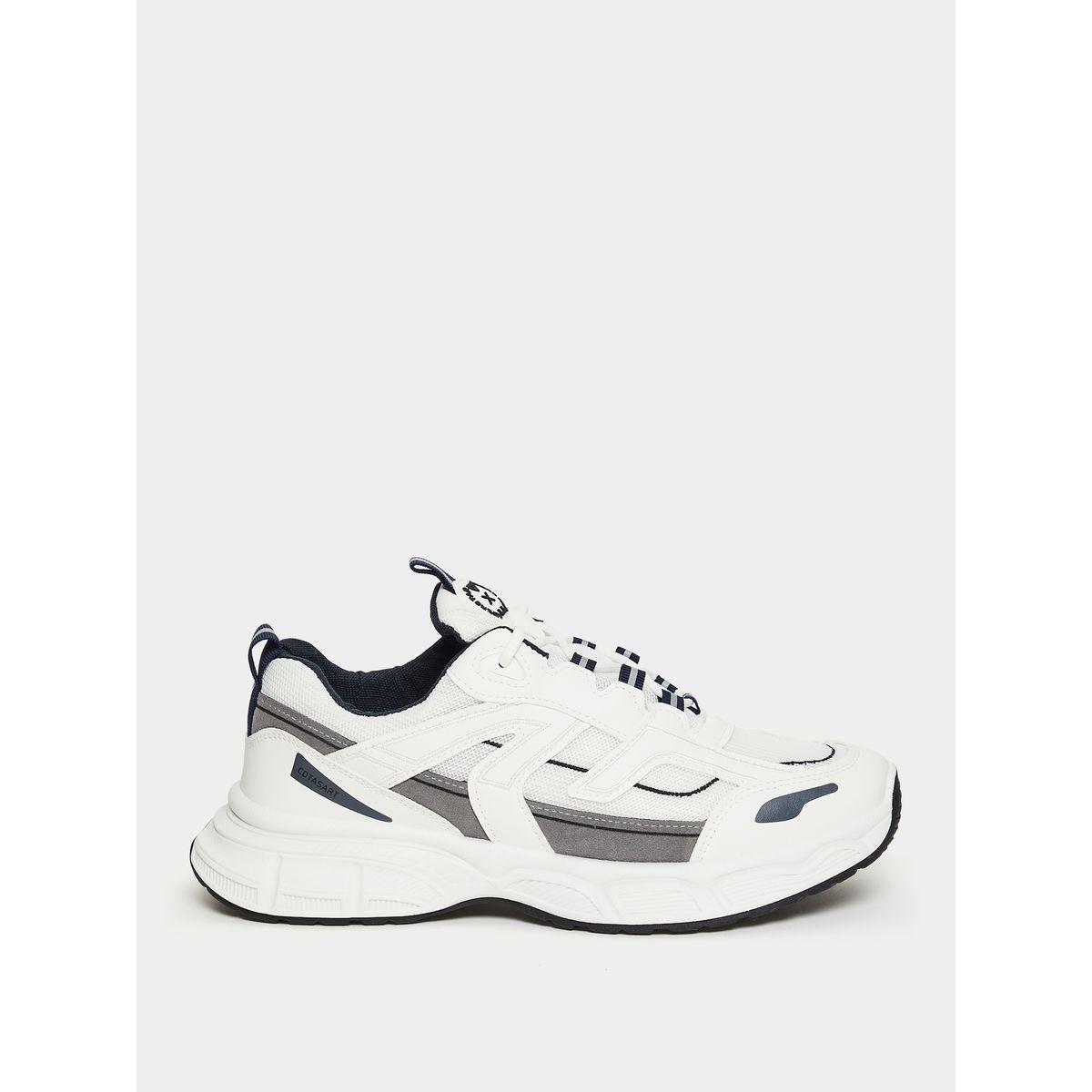 حذاء سنيكرز بتفاصيل مدروزة-men-shoes-sneakers-image-1