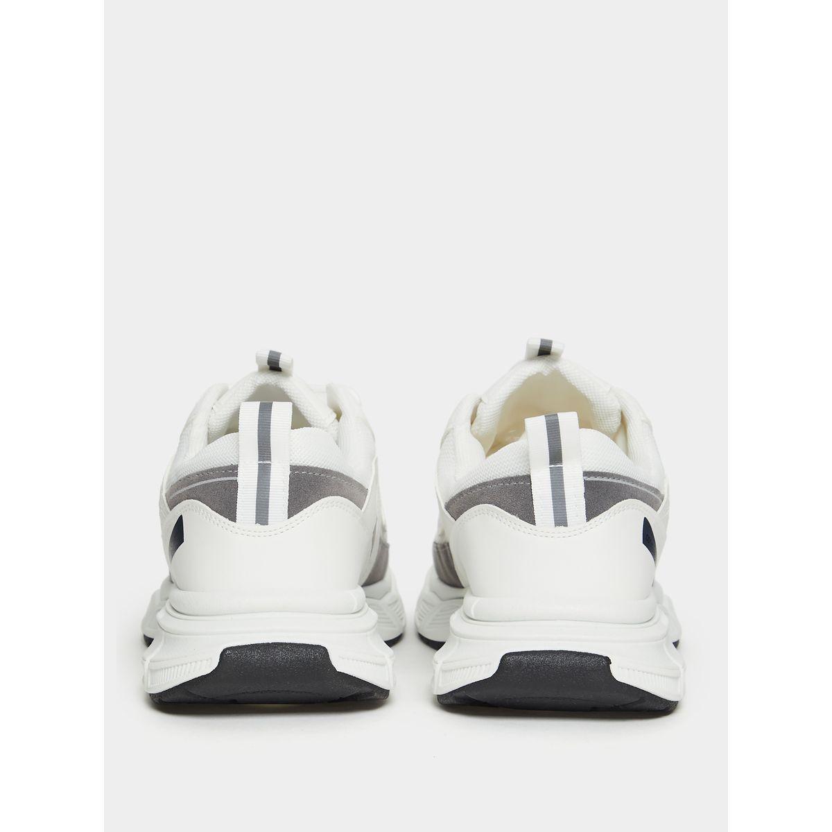 حذاء سنيكرز بتفاصيل مدروزة-men-shoes-sneakers-image-3