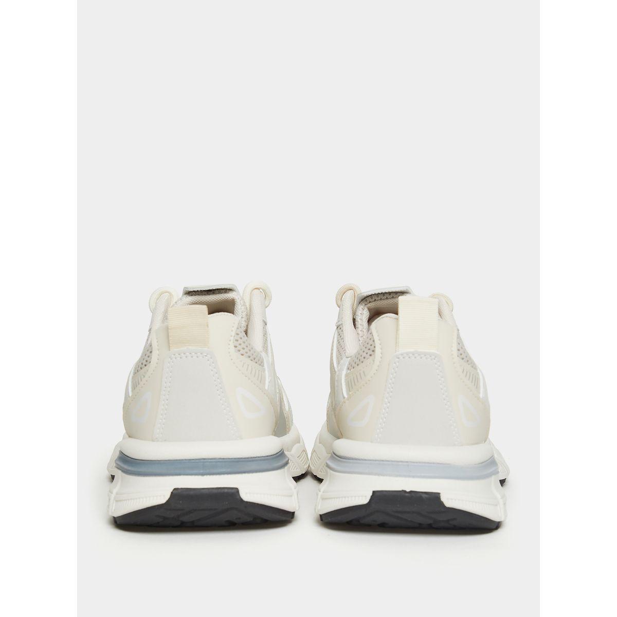 حذاء سنيكرز بتفاصيل مدروزة-men-shoes-sneakers-image-3