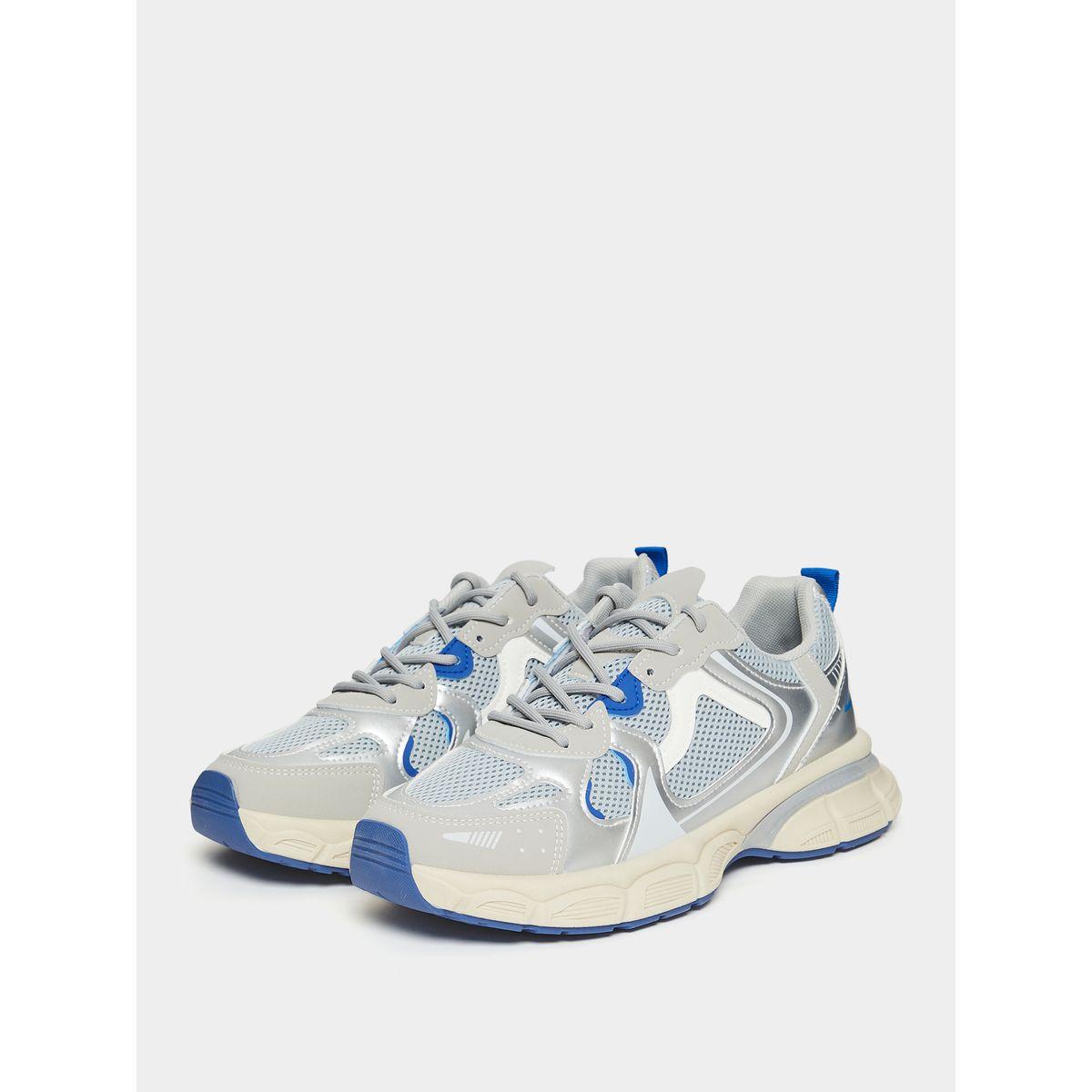 حذاء سنيكرز بتفاصيل مدروزة-men-shoes-sneakers-image-2