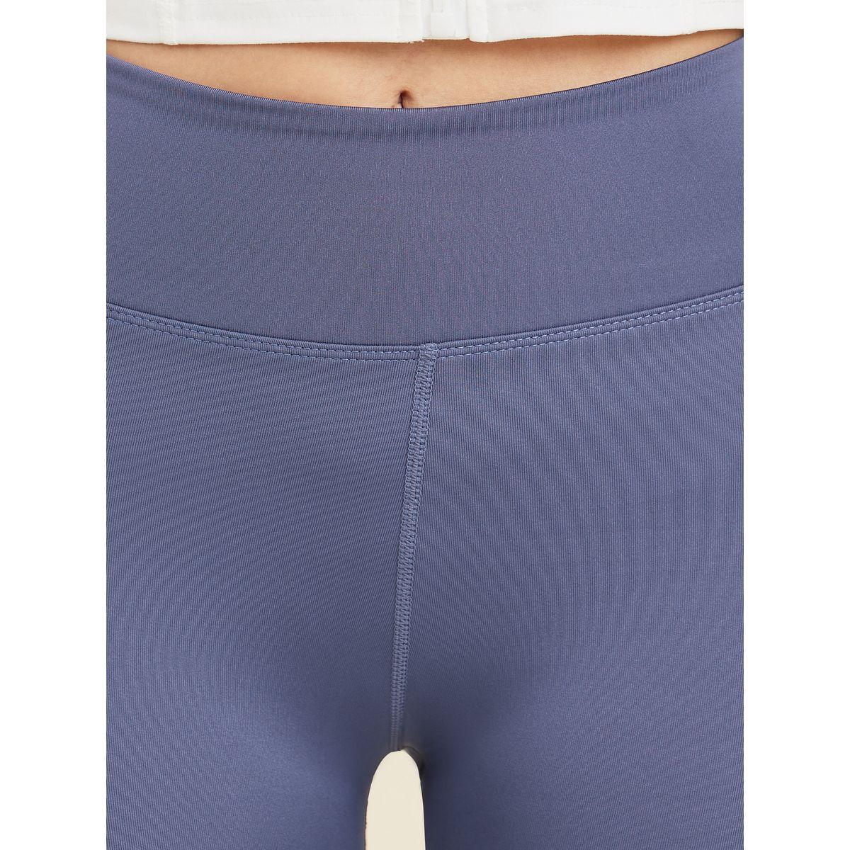 Styli Active Cross Over Back Waist Detail Cycling Shorts-women-clothing-sportswearandactivewear-bottoms-image-4