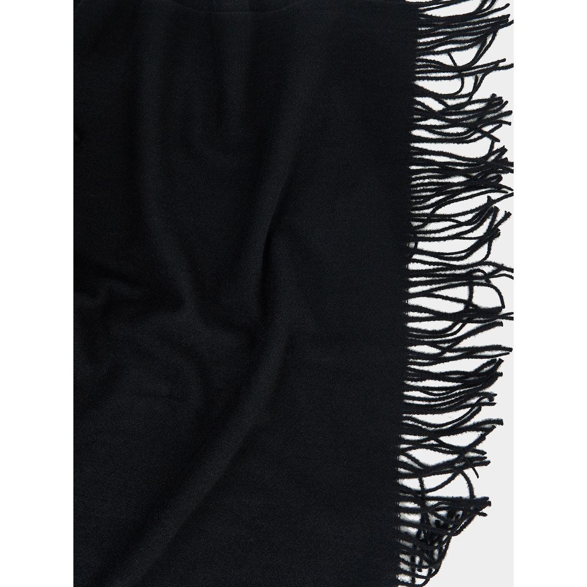 Styli Fringe Edge Detail Scarf-women-winterwear-scarves-image-3