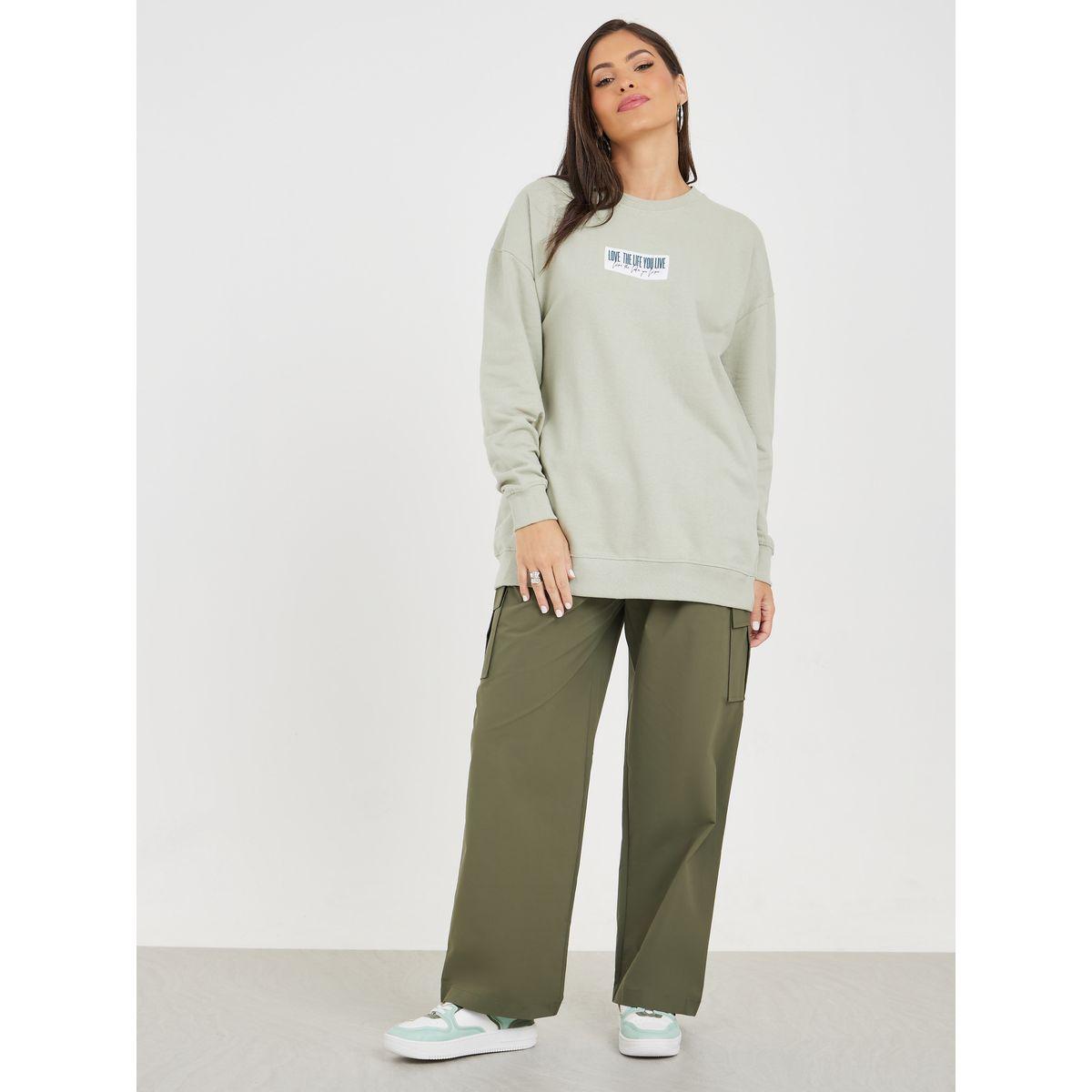 سويت شيرت واسع مطبع بكتابة-women-winterwear-hoodiesandsweatshirts-sweatshirts-image-2