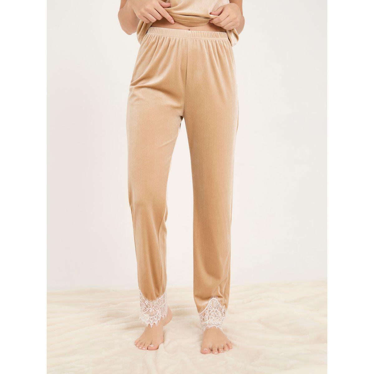 Styli Unwind Pack of 3 - Scallop Eyelash Lace Velvet Cami, Pyjama & Robe-women-clothing-nightwear-pyjamas-longsets-image-7