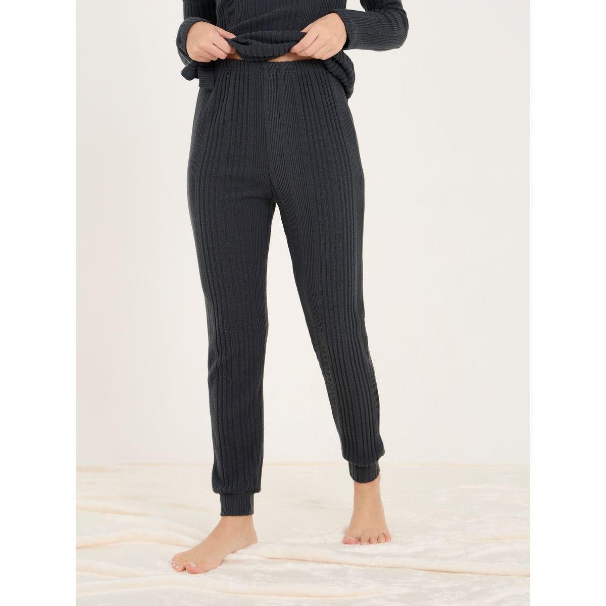 Styli Unwind Side Slit Ribbed Longline Top & Jogger Lounge Set-women-clothing-coordsets-image-3