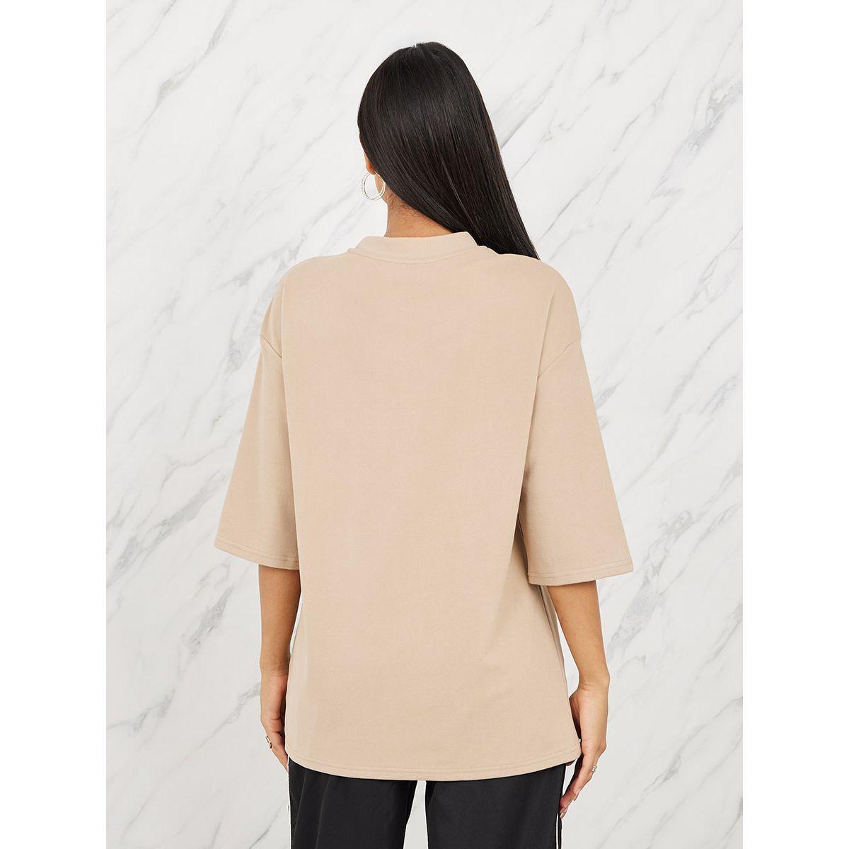 بلوزة طويلة واسعة بياقة عالية مع شارة-women-clothing-tshirts-image-4