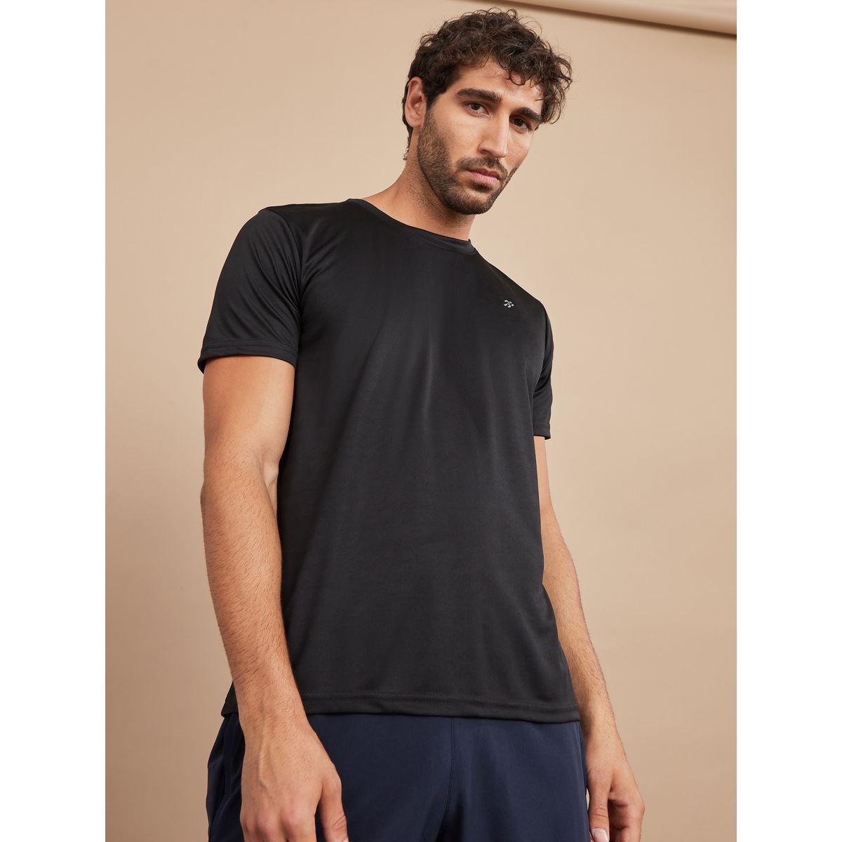 تيشيرت رياضي بقنية دراي فت-men-clothing-sportswearandactivewear-tshirtsandpolos-image-1