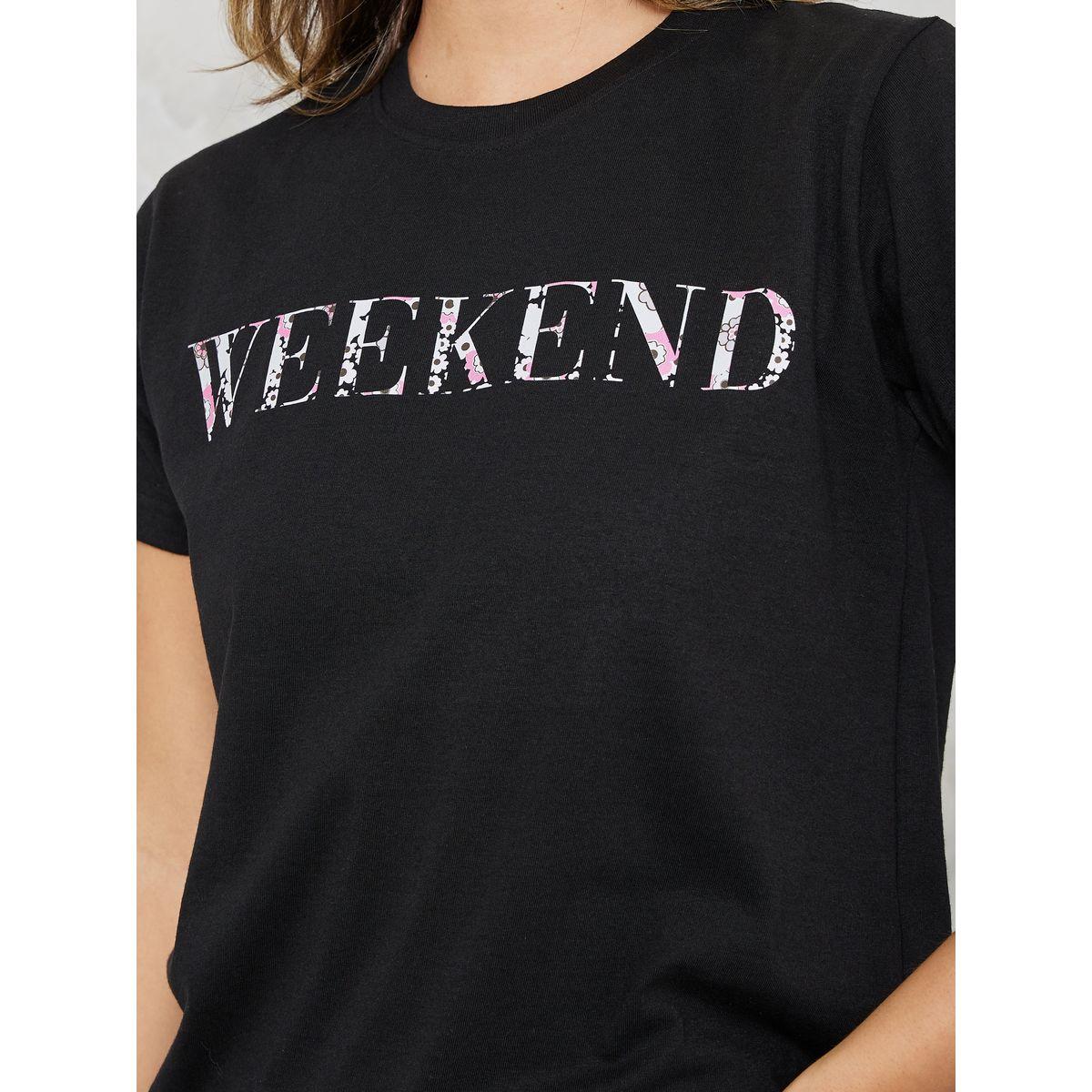 Styli Unwind Weekend Floral Print T-Shirt & Pyjama Set-women-clothing-nightwear-pyjamas-longsets-image-3