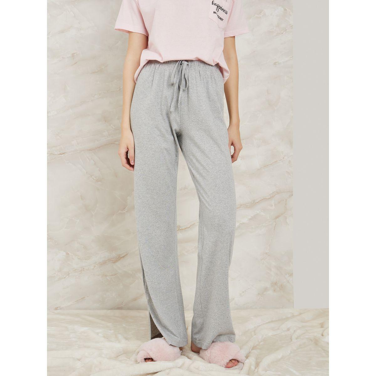 Styli Unwind Floral Pocket T-Shirt & Side Slit Pyjama Set-women-clothing-nightwear-pyjamas-longsets-image-5