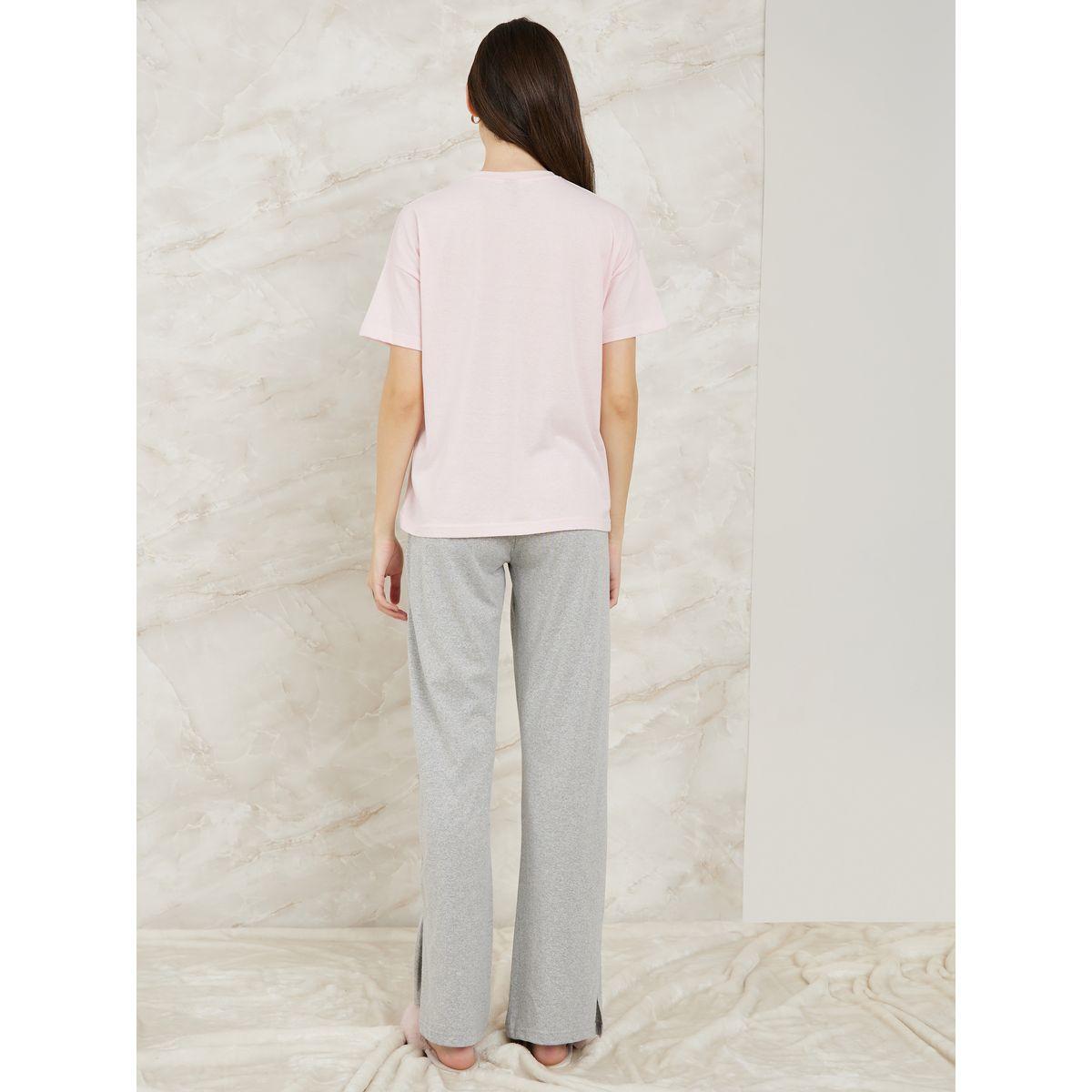 Styli Unwind Floral Pocket T-Shirt & Side Slit Pyjama Set-women-clothing-nightwear-pyjamas-longsets-image-7