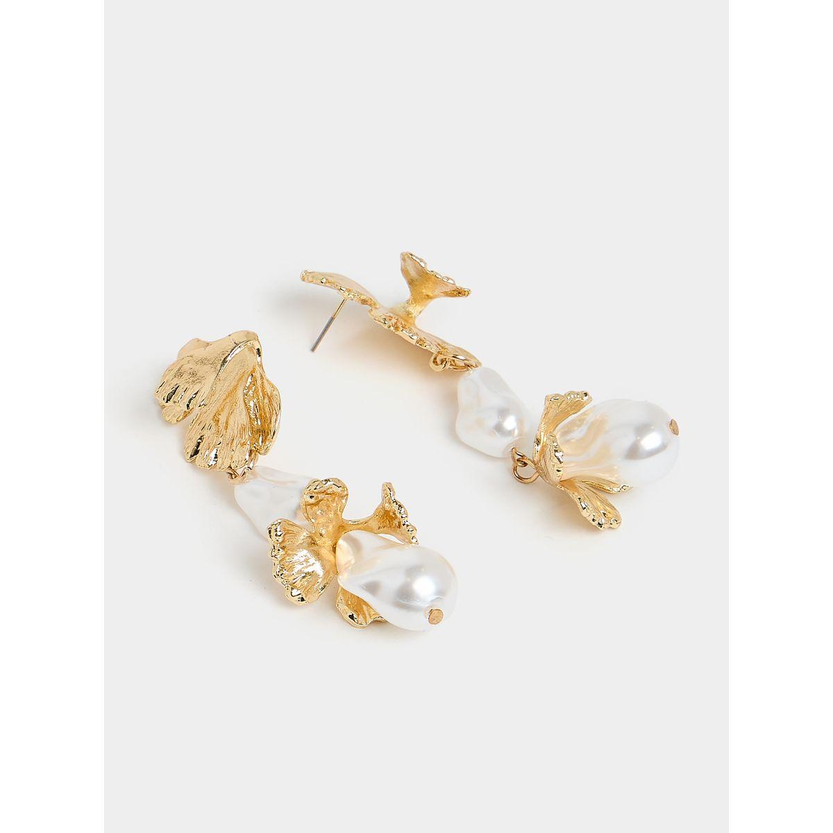 Styli Shell Design Dangle Earrings-women-watchesandjewellery-jewellery-earrings-image-2