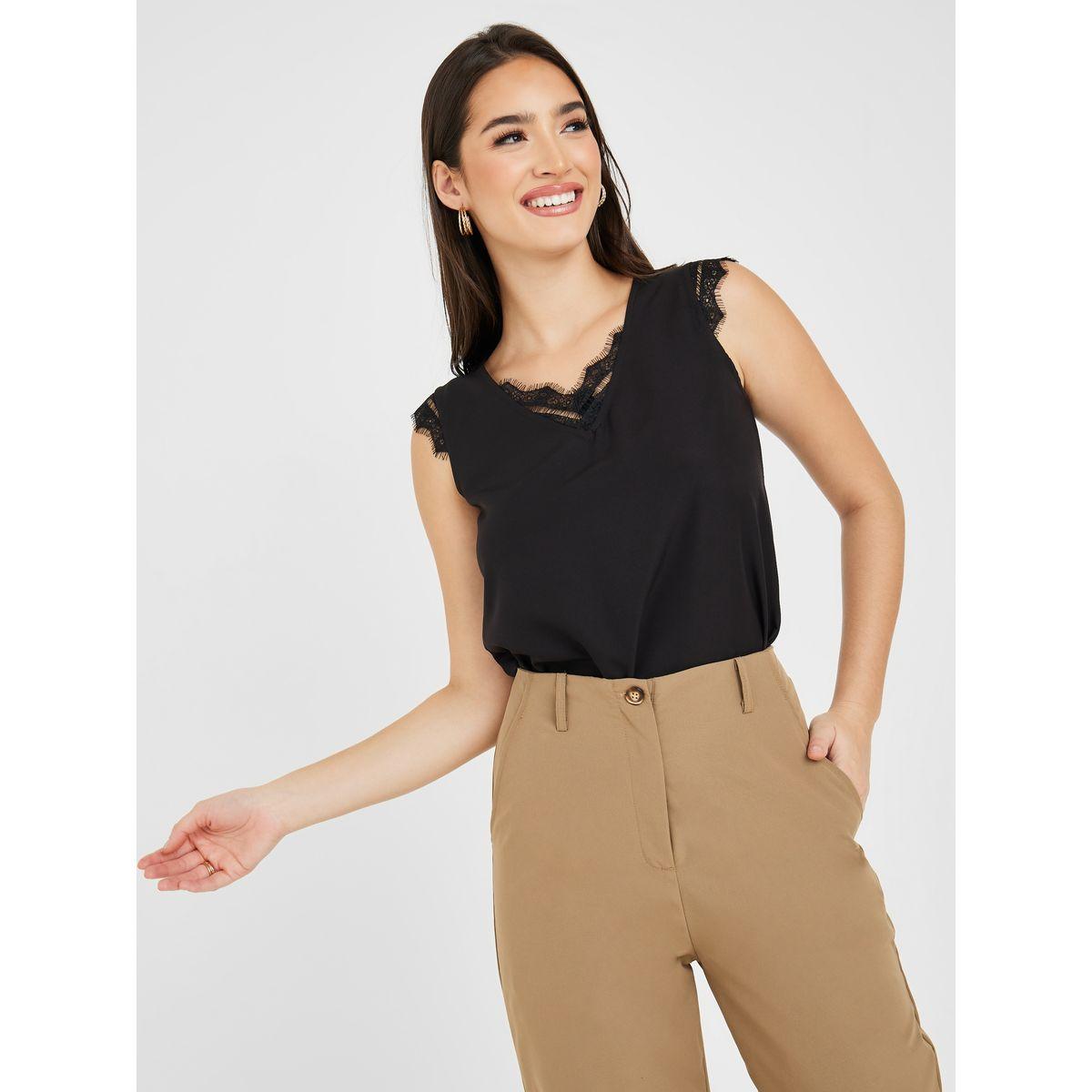 بلوزة بلا اكمام بتفاصيل دانتيل-women-clothing-tshirts-image-1