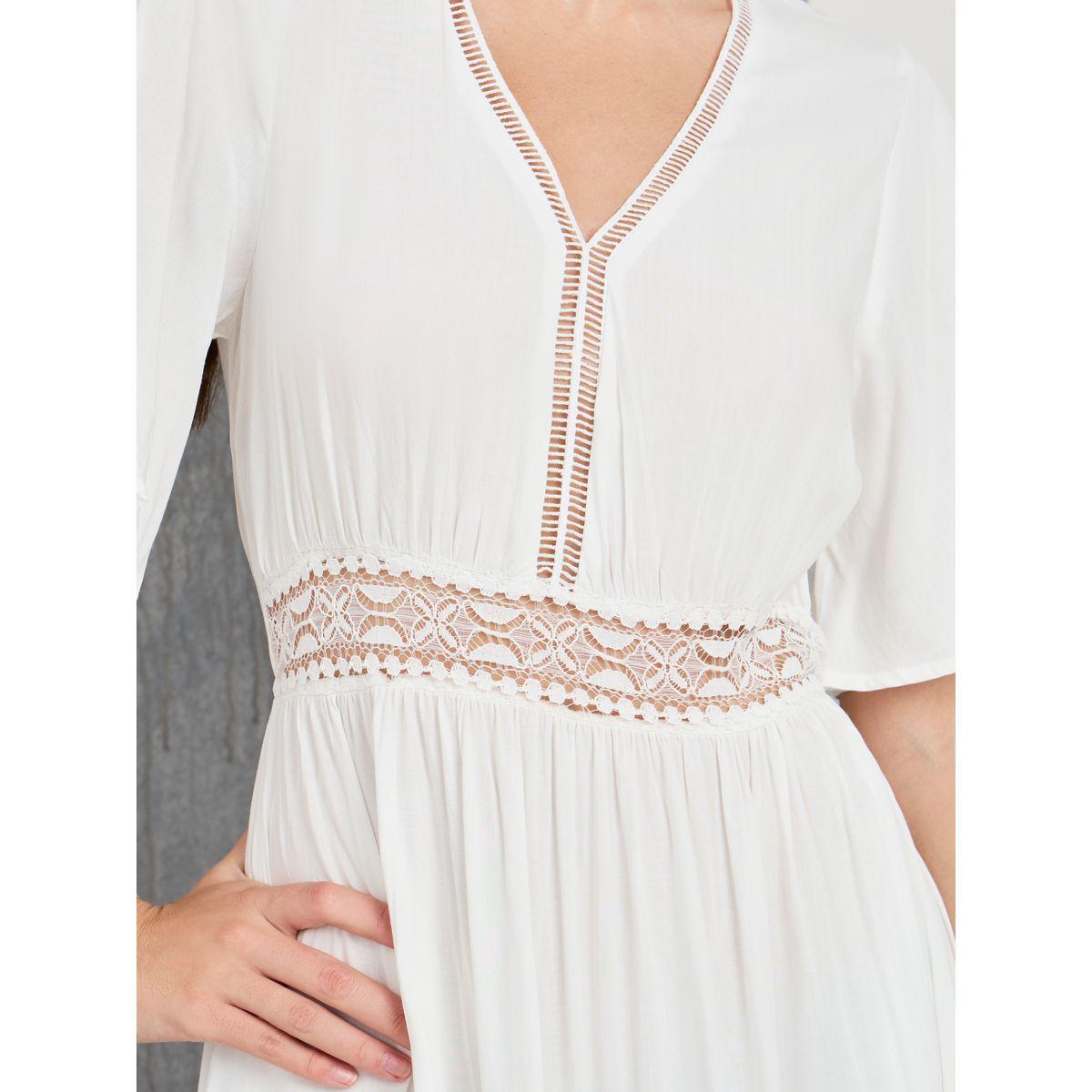 Styli Lace Insert V Neck A-Line Maxi Dress-women-clothing-dresses-image-3