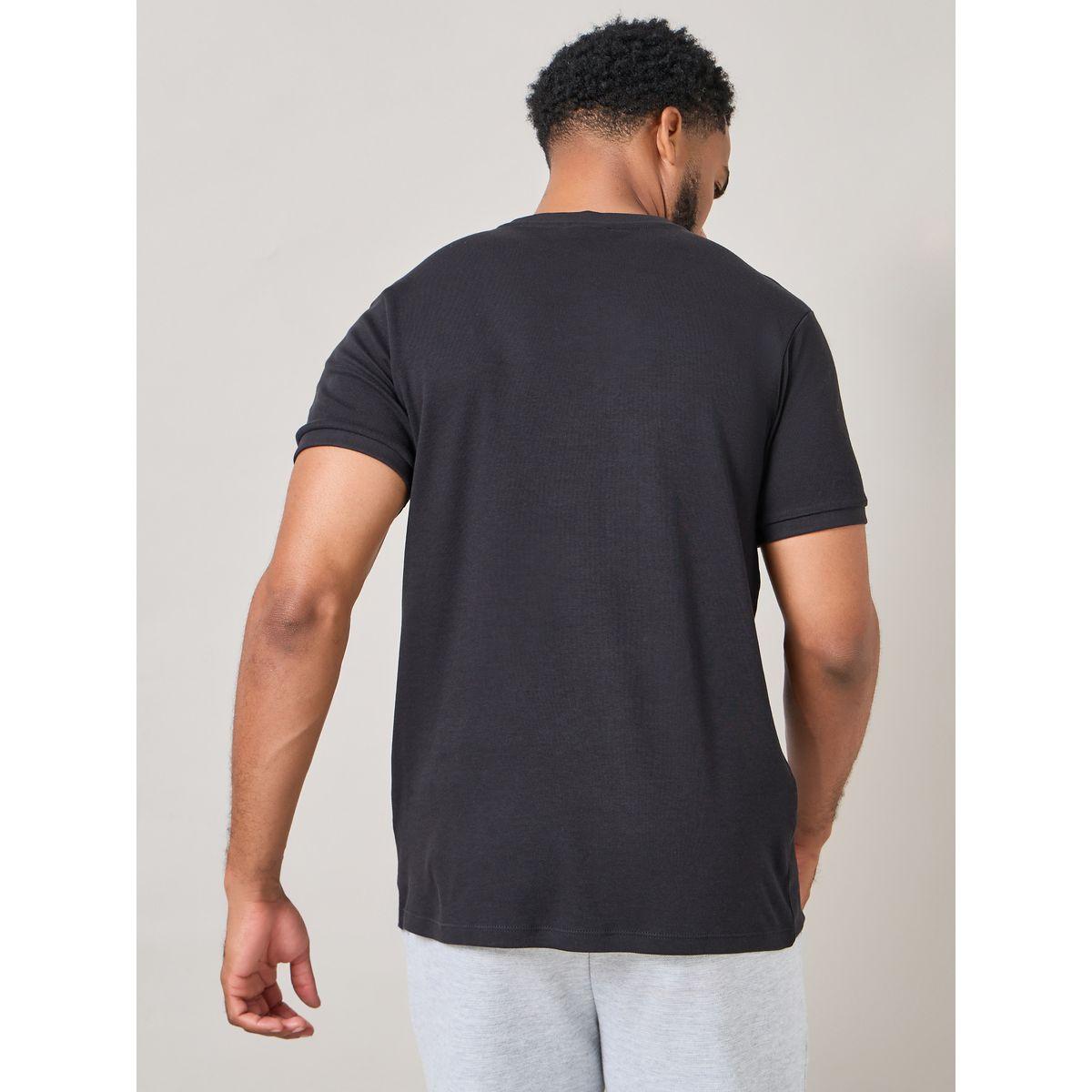 Umbro Logo Taping Detail Crew Neck T-Shirt-men-clothing-tshirtsandpolos-tshirts-image-4