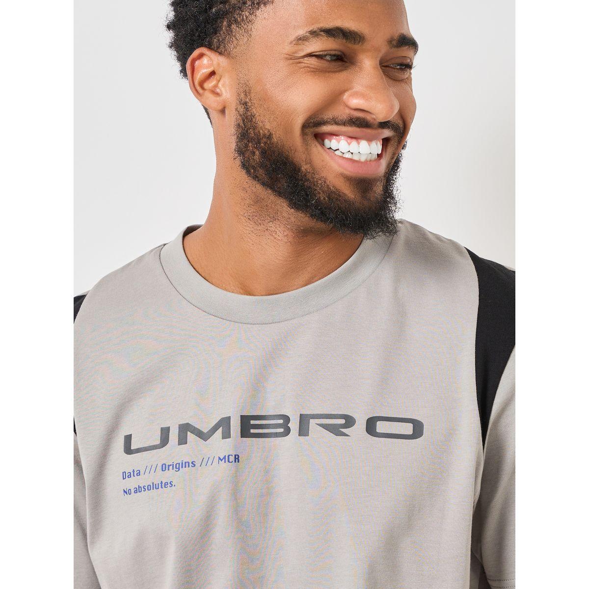 Umbro Utility Panelled Logo Print T-Shirt-men-clothing-tshirtsandpolos-tshirts-image-4