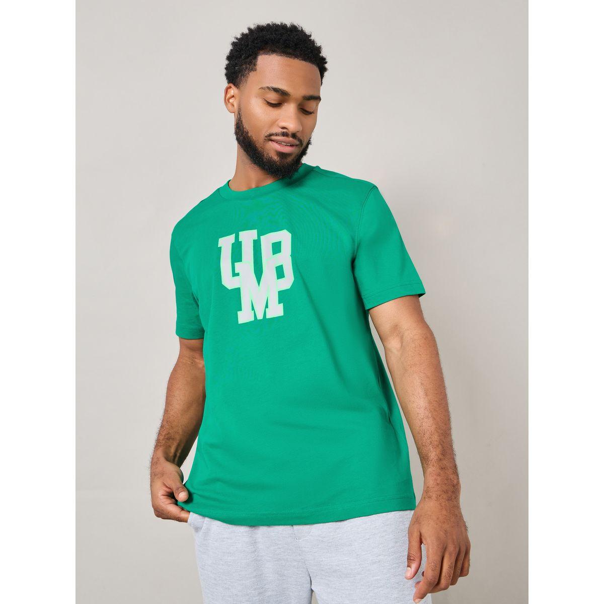 Umbro Front Graphic Crew Neck T-Shirt-men-clothing-tshirtsandpolos-tshirts-image-2