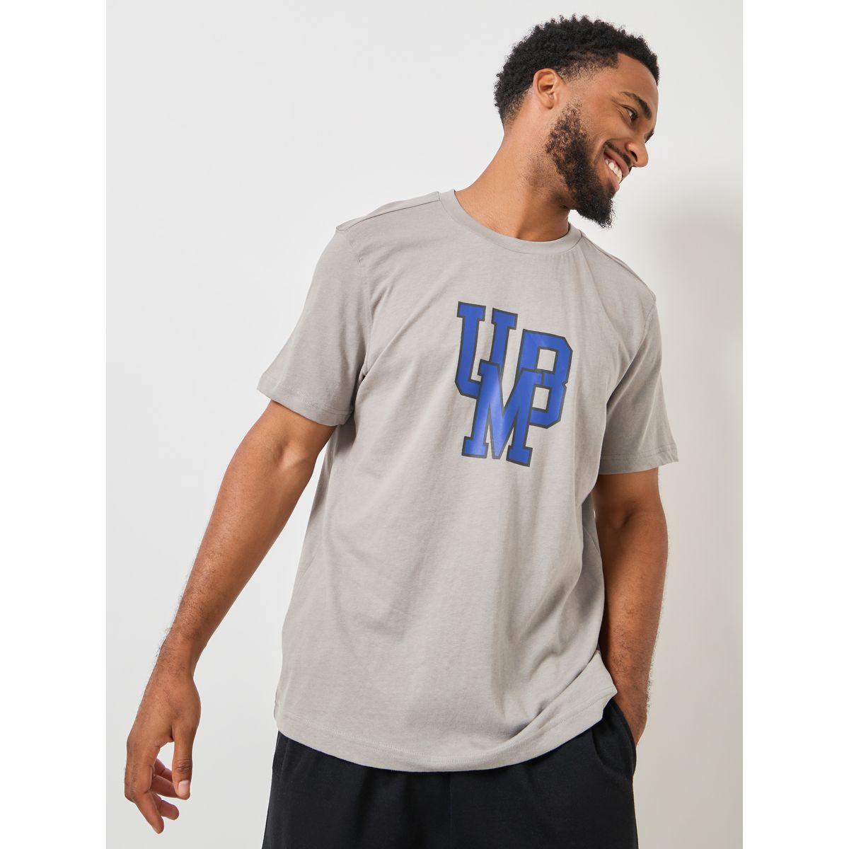 Umbro Front Graphic Crew Neck T-Shirt-men-clothing-tshirtsandpolos-tshirts-image-1