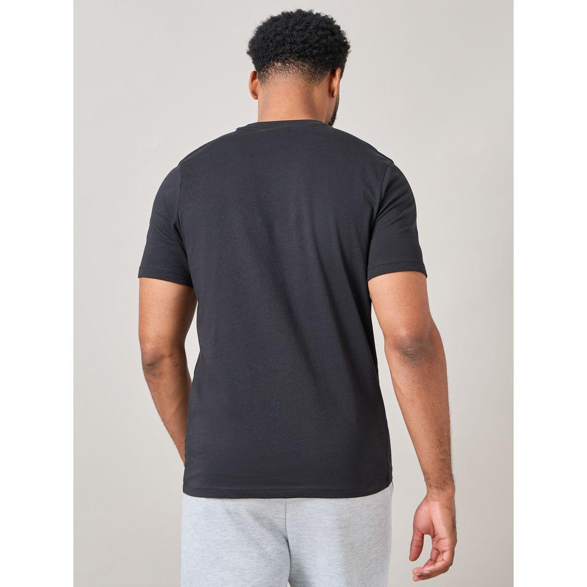 تيشيرت مطبع بطبعة جرافيك-men-clothing-tshirtsandpolos-tshirts-image-4