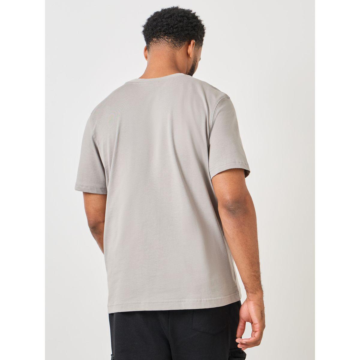 تيشيرت مطبع بطبعة جرافيك-men-clothing-tshirtsandpolos-tshirts-image-4