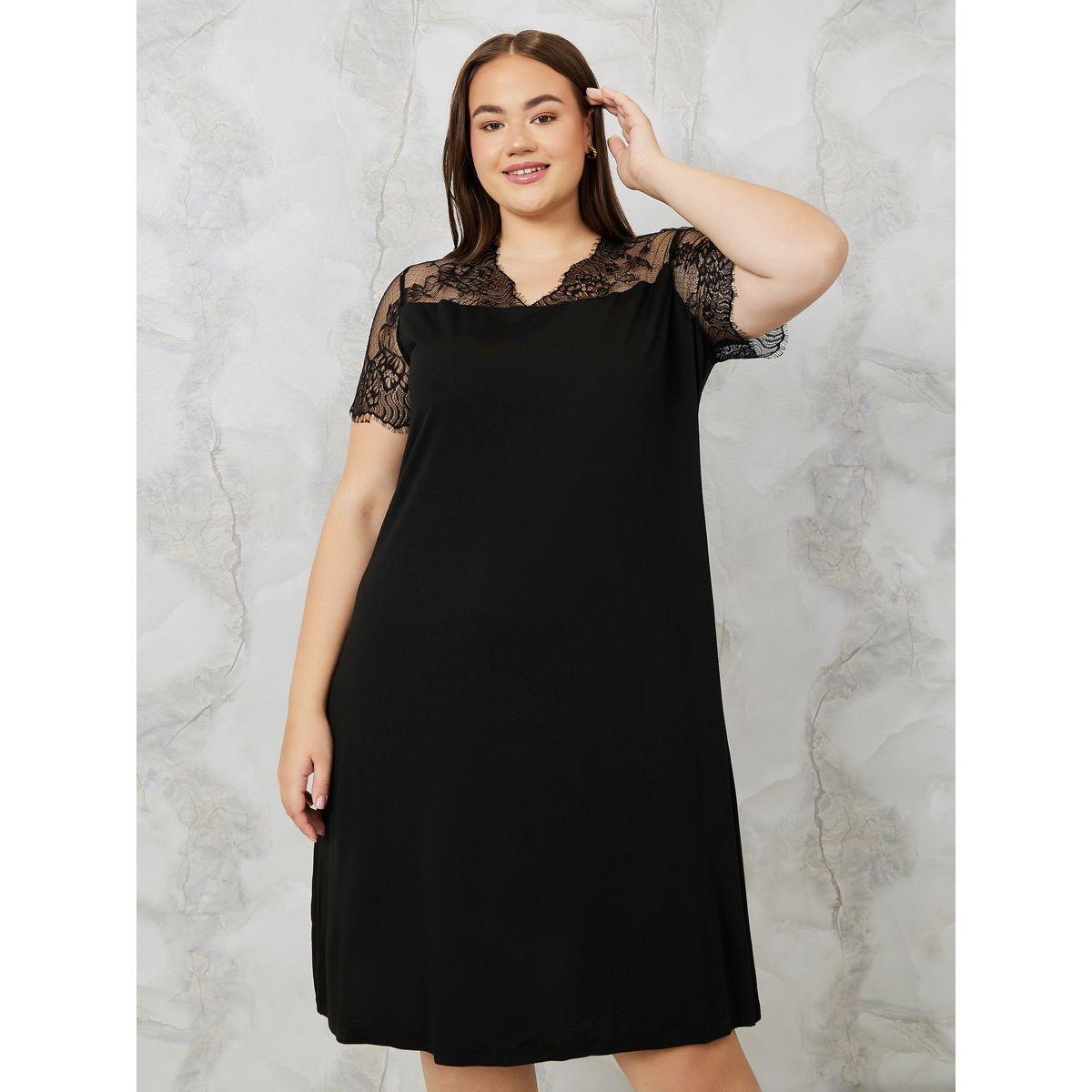 Styli Unwind Plus Scallop Lace Yoke Nightdress-women-clothing-nightwear-nighties-image-1