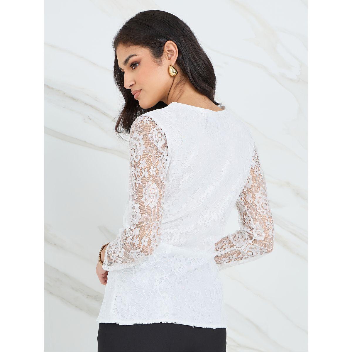 بلوزة بنمط لف بتفاصيل دانتيل-women-clothing-shirtsandblouses-blouses-image-4