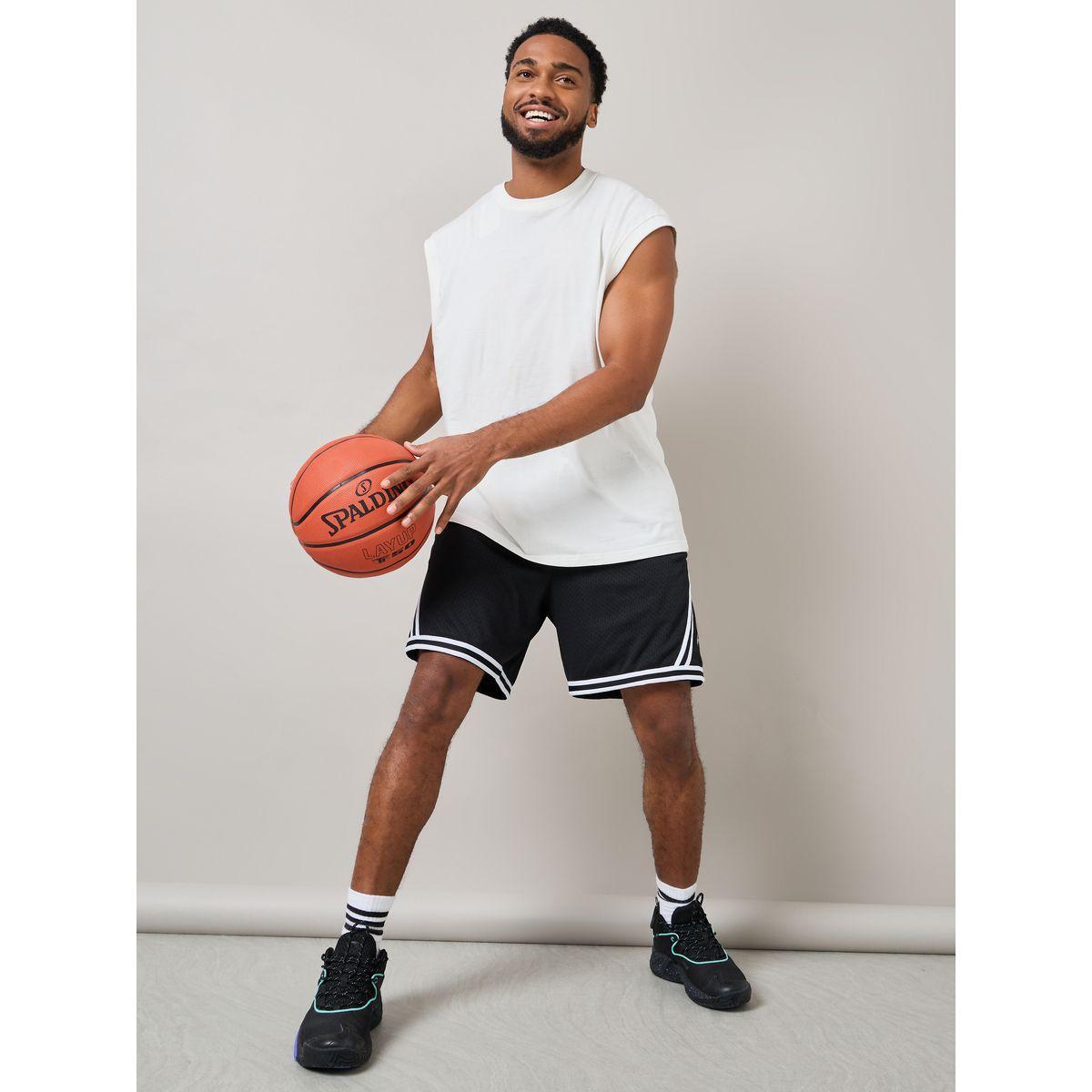 شورت محبوك بتداخلات جانبية-men-clothing-bottoms-shorts-image-1