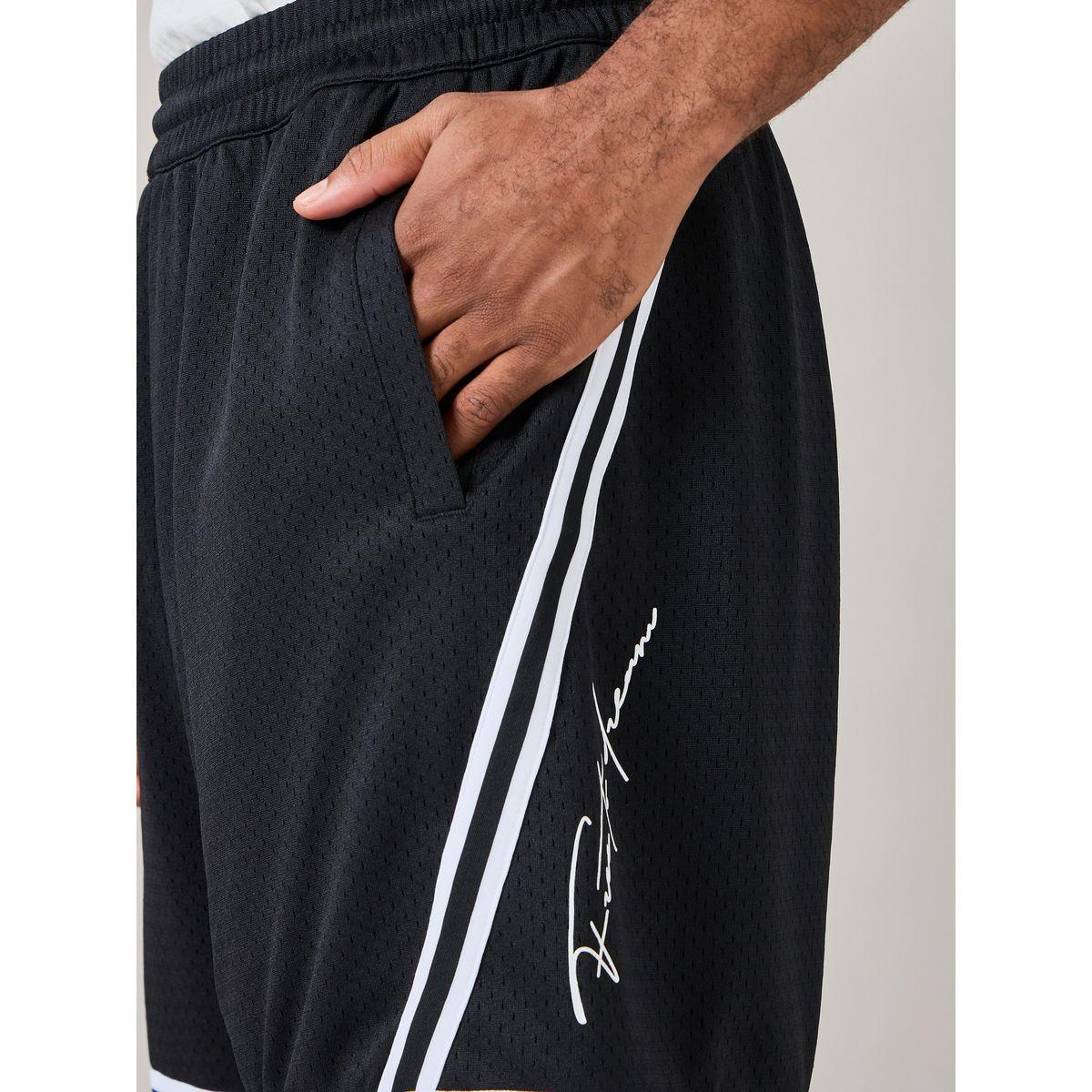 شورت محبوك بتداخلات جانبية-men-clothing-bottoms-shorts-image-4