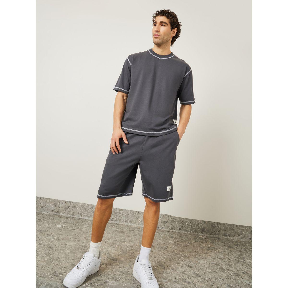 طقم منسق من ( شورت + تيشيرت )-men-clothing-coordsets-image-2