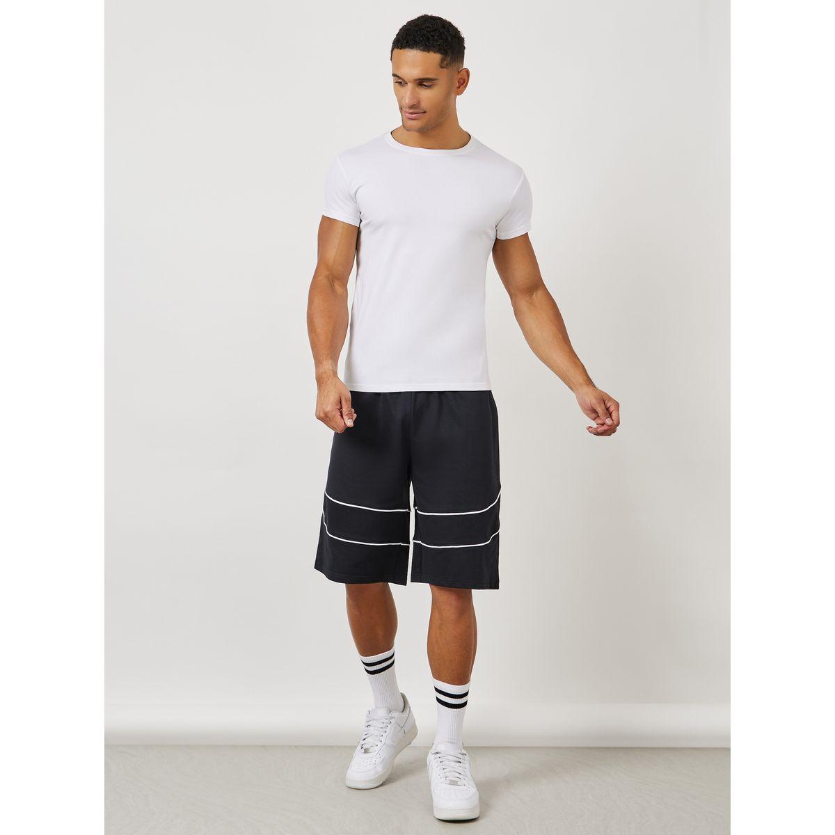 شورت واسع بتفاصيل محزوزة-men-clothing-bottoms-shorts-image-2