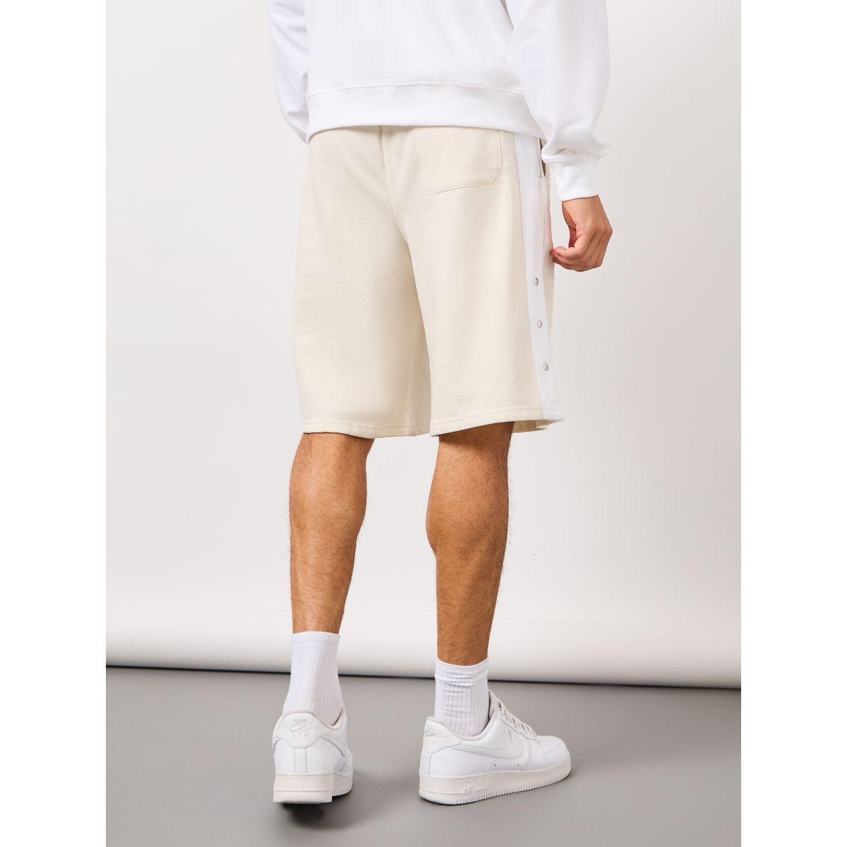 Styli Side Tape Mock Snap Button Oversized Fleece Shorts-men-clothing-bottoms-shorts-image-5