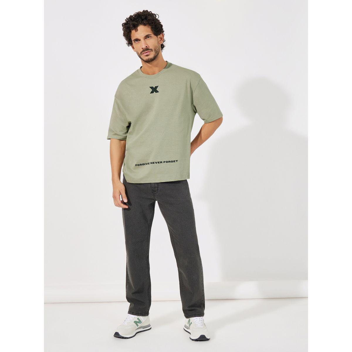 تيشيرت فضفاض مطبع بطبعة جرافيك-men-clothing-tshirtsandpolos-tshirts-image-2