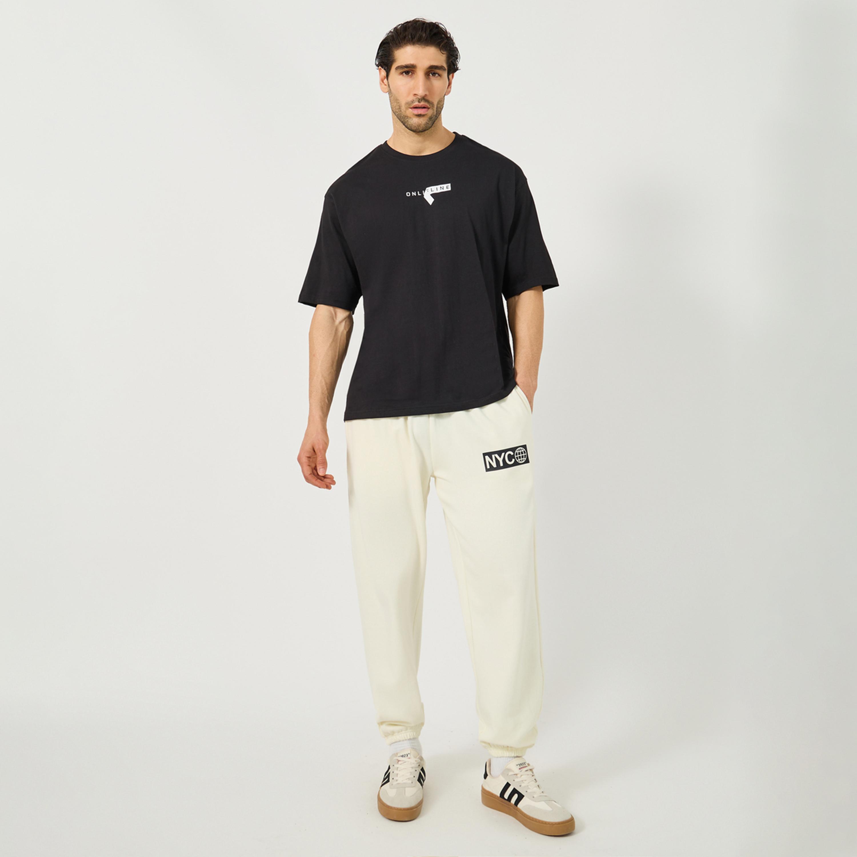 ستايلي - تي شيرت قطني كبير الحجم بطبعة بسيطة-men-clothing-tshirtsandpolos-tshirts-image-2
